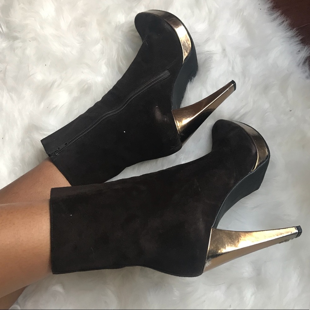 Stuart Weitzman ankle boots